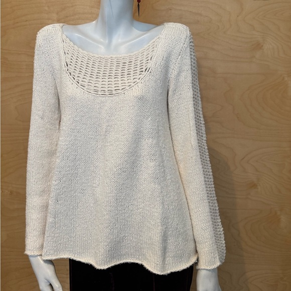 Casual scalloped knit sweater - Picture 7 of 11